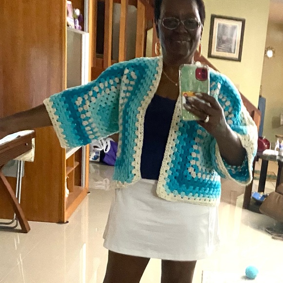 Crochet cardigan - Picture 3 of 3
